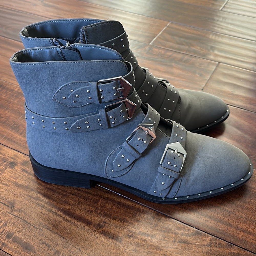 Forever 21 | Studded smoky grey Buckle Ankle Boots moto boots - Picture 4 of 13